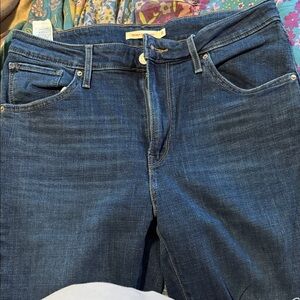 Levi's High Rise Dark Blue Jeans